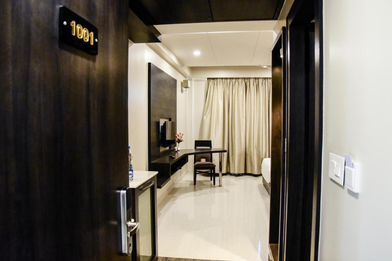 Hotel Platinum Shravasti Katra  Экстерьер фото