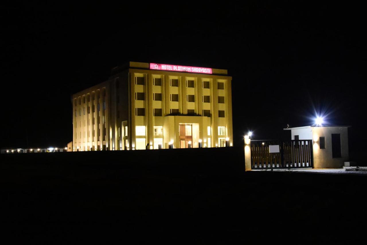 Hotel Platinum Shravasti Katra  Экстерьер фото