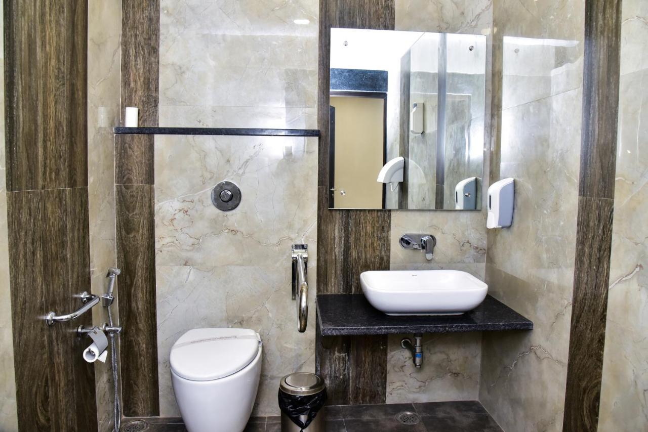 Hotel Platinum Shravasti Katra  Экстерьер фото