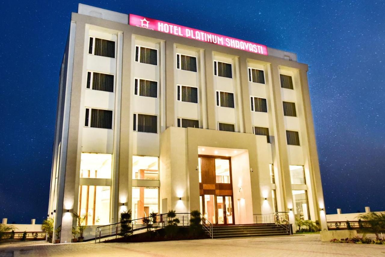 Hotel Platinum Shravasti Katra  Экстерьер фото
