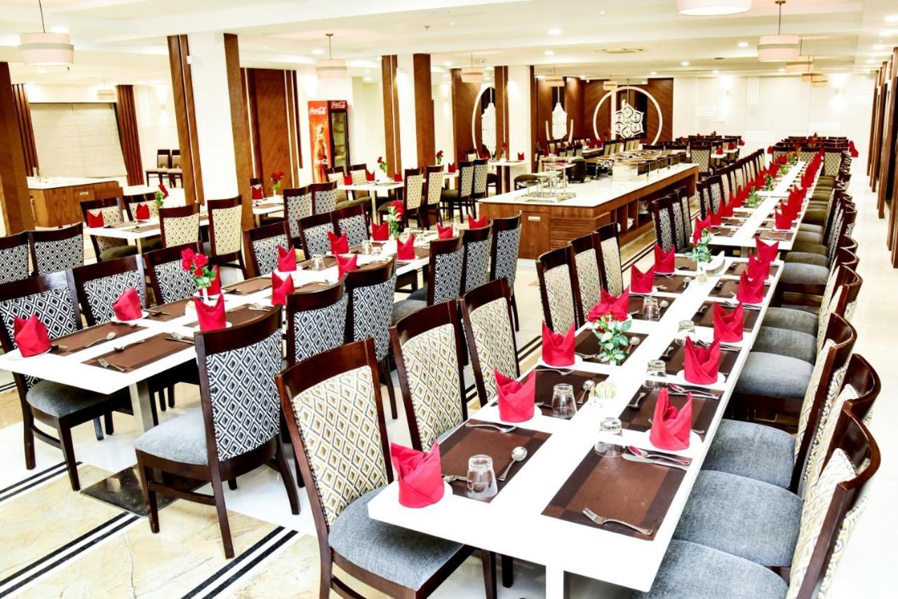 Hotel Platinum Shravasti Katra  Экстерьер фото