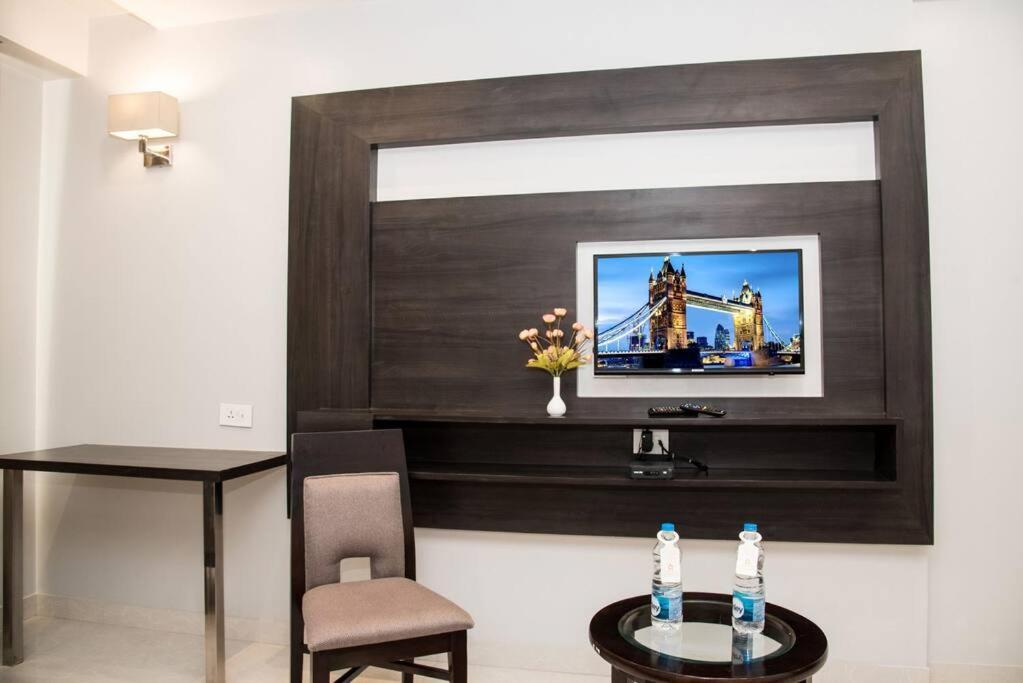 Hotel Platinum Shravasti Katra  Экстерьер фото